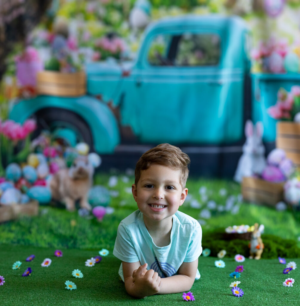 Mini séances photo de Pâques avec Julie Marchais, photographe en résidence au studio photo à Clermont-Ferrand.
Crédit photo : Julie MARCHAIS